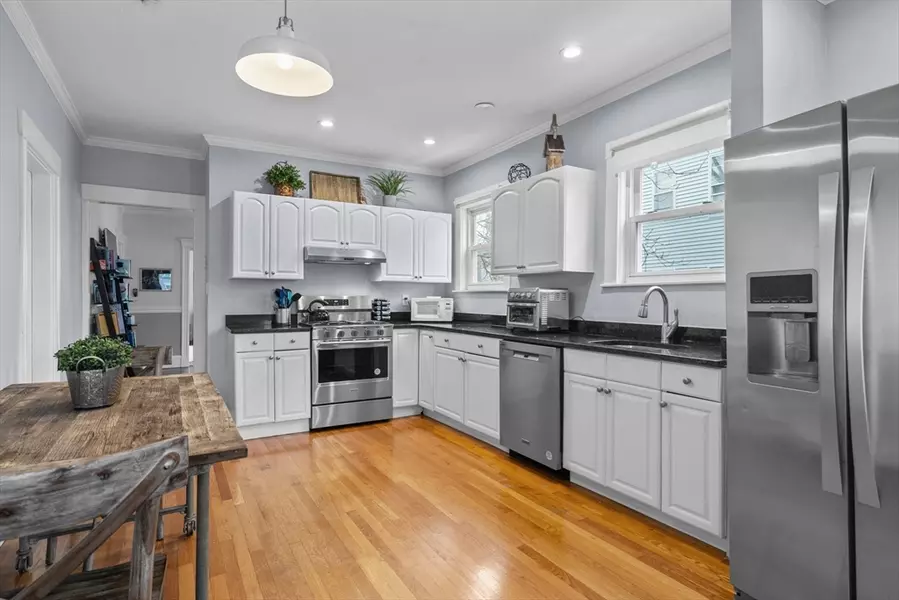 102-A Grant St #102A, Somerville, MA 02145