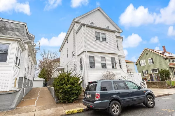Fall River, MA 02724,23-27 Ash St