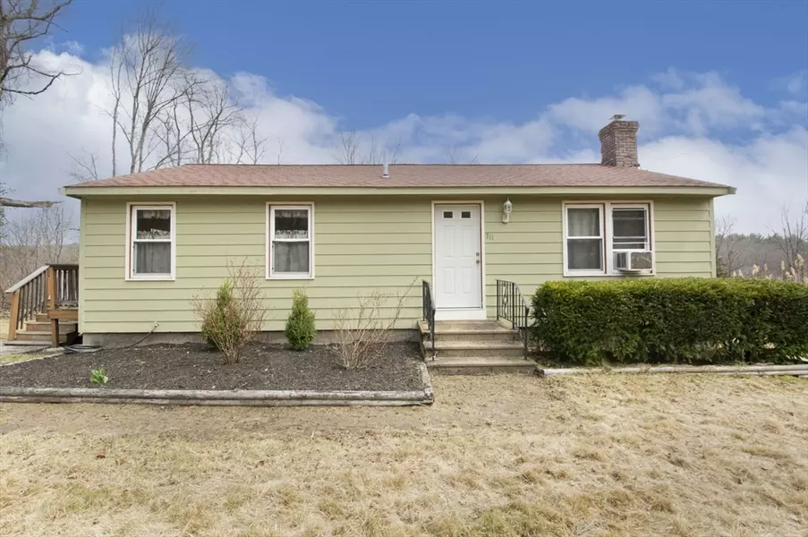 781 Ashland Ave, Southbridge, MA 01550