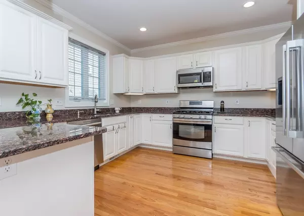 Waltham, MA 02451,43 Hammond Street #1