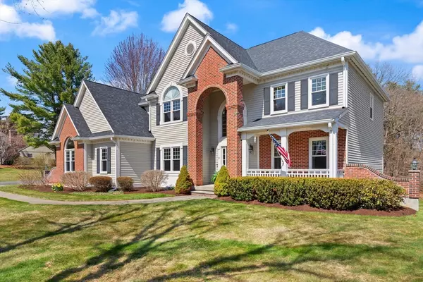 Wrentham, MA 02093,20 Comstock Dr