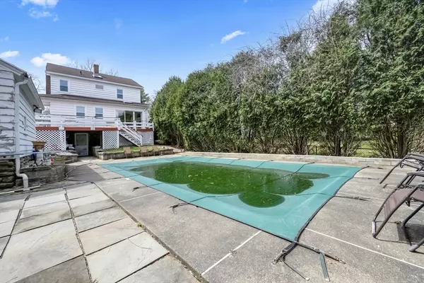 Worcester, MA 01603,69 Eureka St