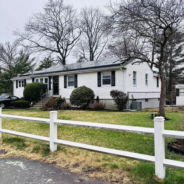 Holbrook, MA 02343,20 Morgan Rd