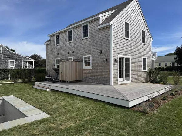 Nantucket, MA 02554,8 Sconset Ave