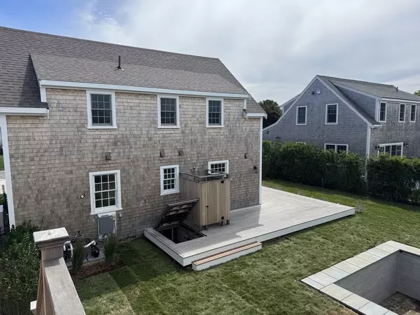 Nantucket, MA 02554,8 Sconset Ave