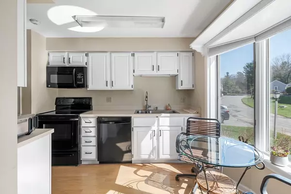 4603 Deerfield Circle #4603, Peabody, MA 01960