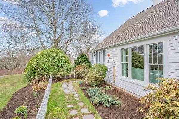 Barnstable, MA 02632,278 Riverview Ln