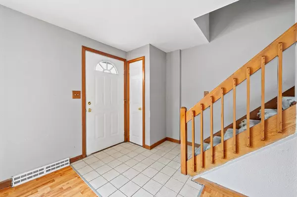 Webster, MA 01570,11 Highcrest Park #11