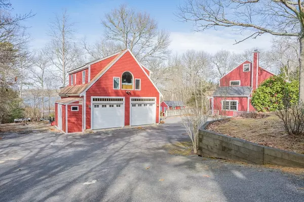 Sandwich, MA 02563,15 Great Hill Rd