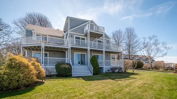 Gloucester, MA 01930,7 Hawthorne Lane