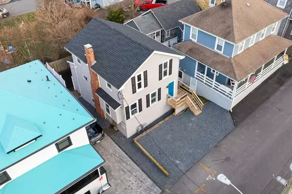 Hull, MA 02045,19 Berkley Rd