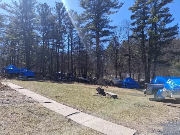 Ashburnham, MA 01430,485 Winchendon Rd