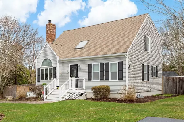 Falmouth, MA 02536,18 Seabrook Dr