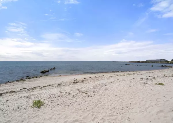 Harwich, MA 02671,5 Strandway W