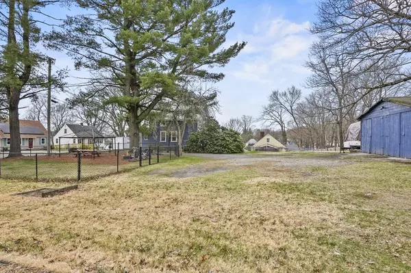 Worcester, MA 01604,7 Rural St