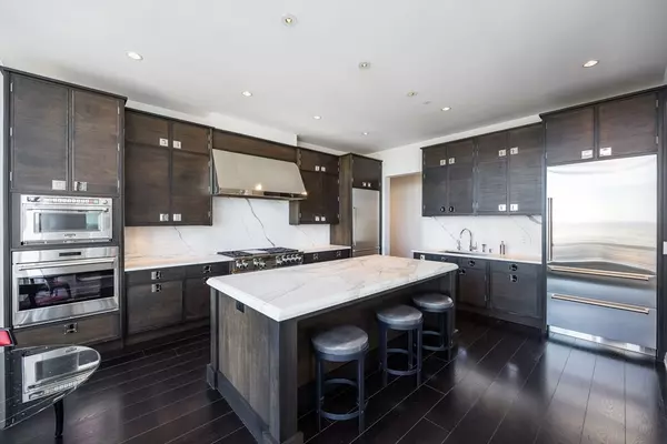 Boston, MA 02110,1 Franklin Street #PH4B