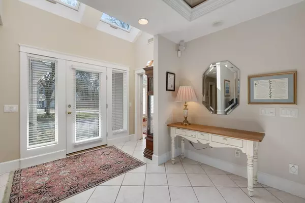 Falmouth, MA 02540,66 Grasmere Dr