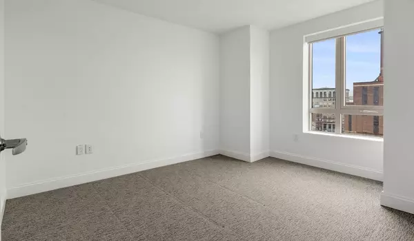 Boston, MA 02111,99 Kneeland St #2007