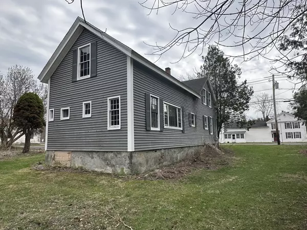 Warren, MA 01083,1198 Main St
