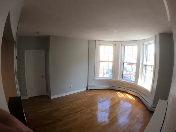 Boston, MA 02115,25 Saint Stephen Street #5