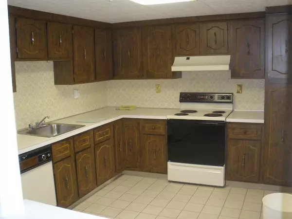 Watertown, MA 02472,64 Bigelow Ave #12