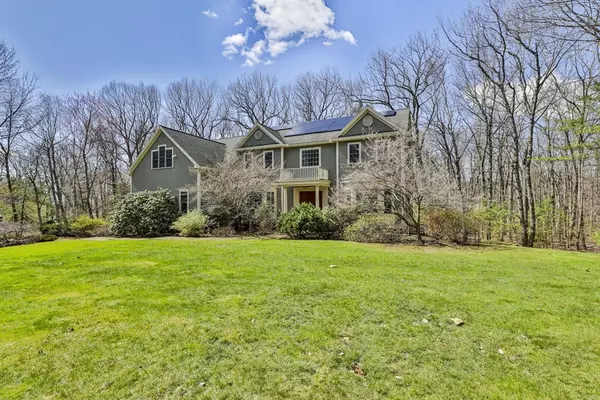 14 Barton Rd, Harvard, MA 01451