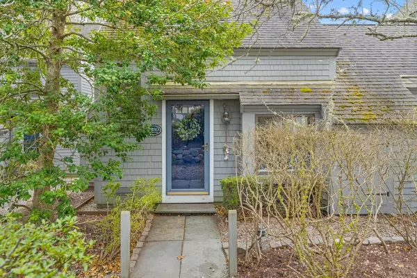 68 Mid-Iron Way #7530, Mashpee, MA 02649