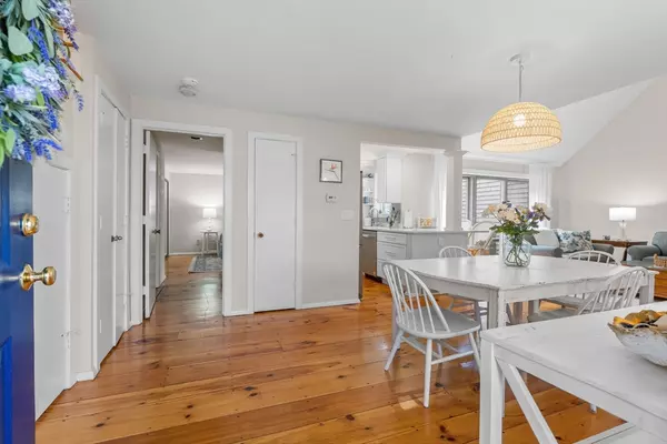 Mashpee, MA 02649,68 Mid-Iron Way #7530