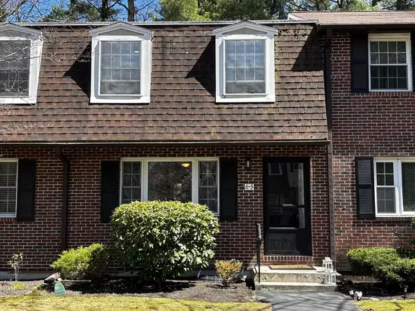 8 Treetop Ln #5, Kingston, MA 02364