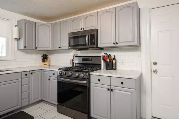 Middleboro, MA 02346,59 School St