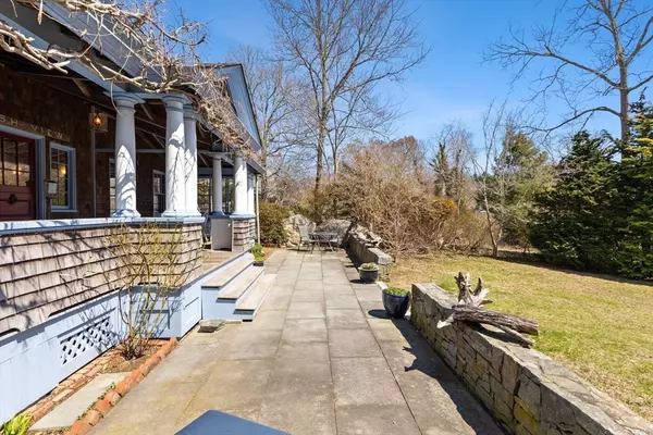 Falmouth, MA 02543,10 Quissett