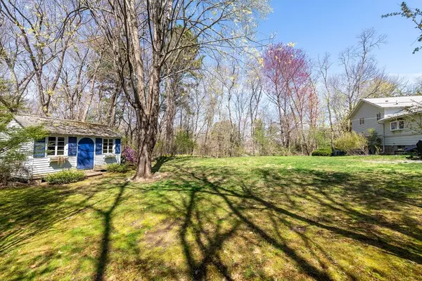 Lincoln, MA 01773,12 Sunnyside Ln