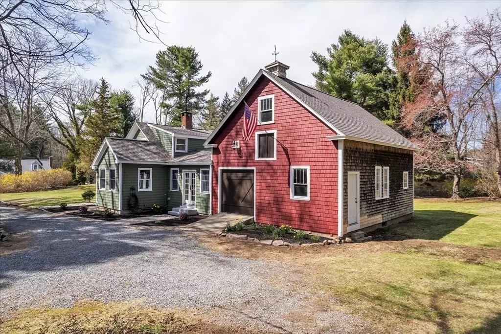 Wrentham, MA 02093,287 Taunton St