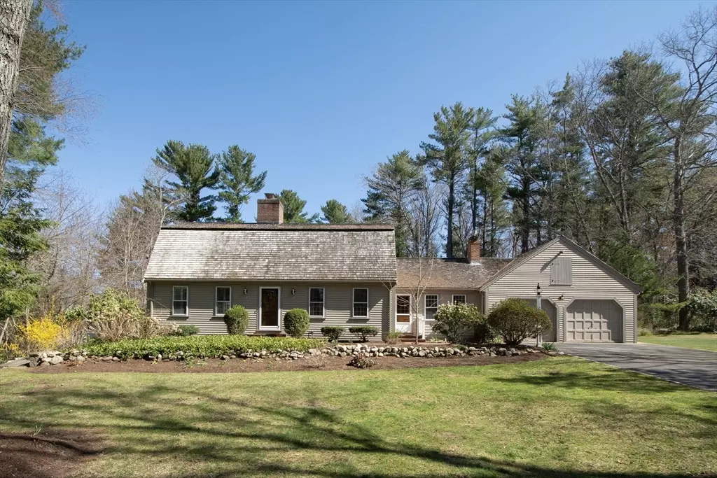 Norwell, MA 02061,19 Till Rock Ln