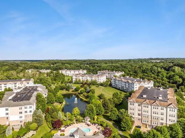 Braintree, MA 02184,418 John Mahar Highway #105