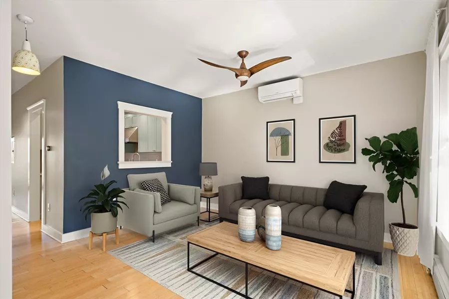 120 Everett St #2, Boston, MA 02128