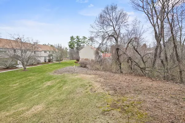Hudson, MA 01749,425 Main Street #22A
