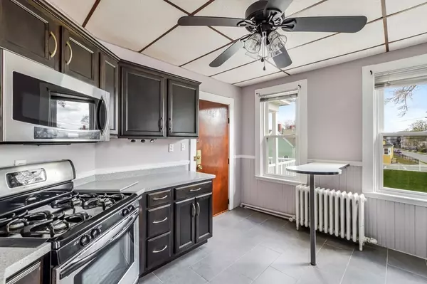 New Bedford, MA 02740,76 Willow St