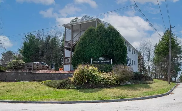 Dudley, MA 01571,6 Warsaw Ave #2