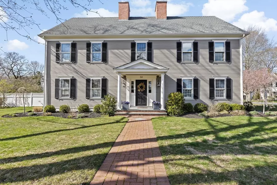 50 Pleasant St, Hingham, MA 02043