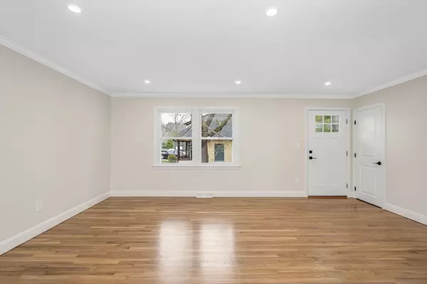 Saugus, MA 01906,72 Great Woods Road