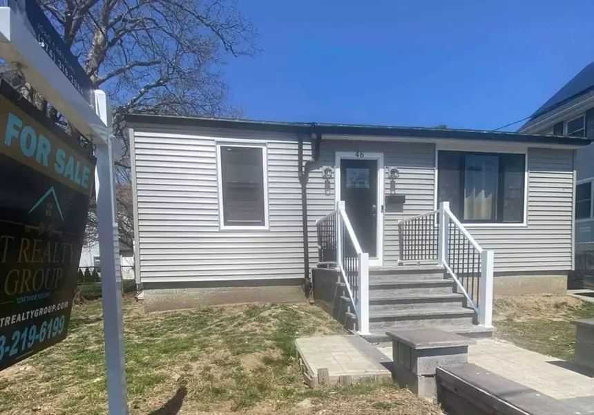 46 Middlesex St, Fall River, MA 02723