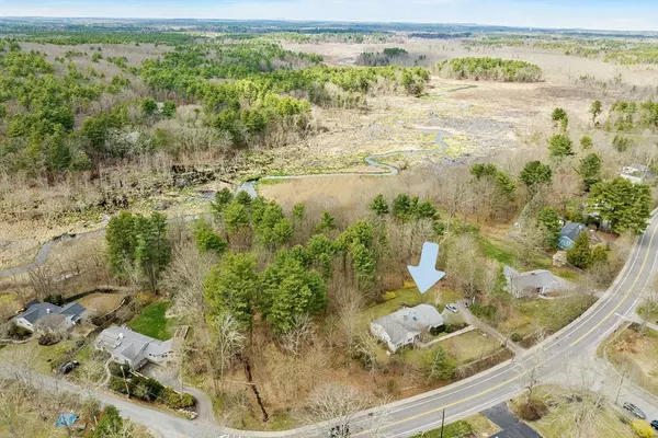 Medfield, MA 02052,281 South St