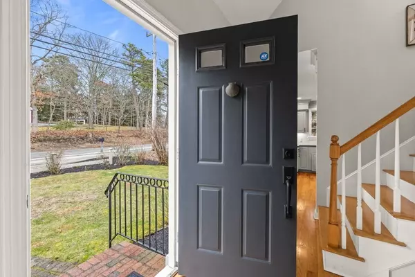 Yarmouth, MA 02675,315 Mayfair Rd