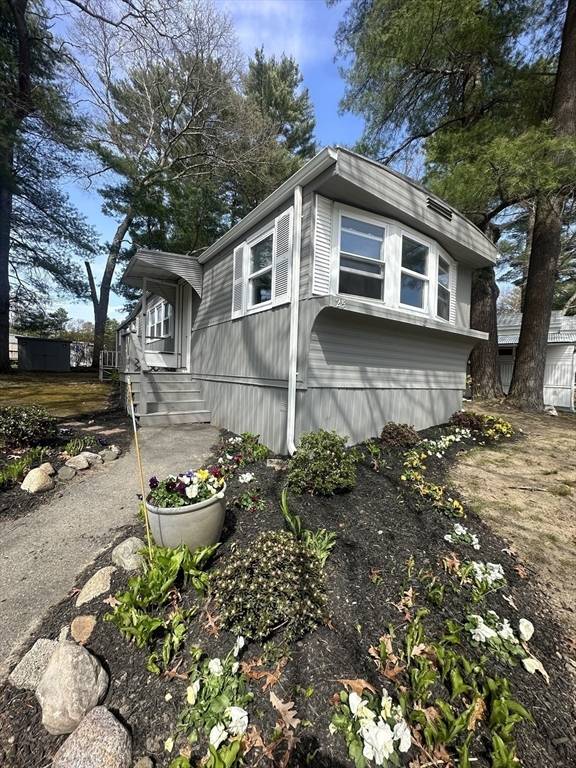 Halifax, MA 02338,25 Beechwood Rd