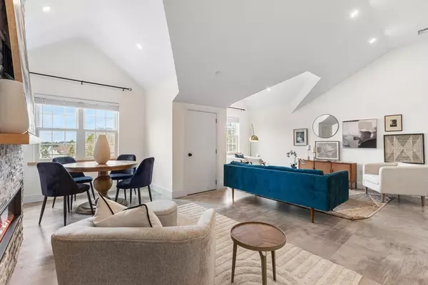 Canton, MA 02021,2239 Washington Street #303