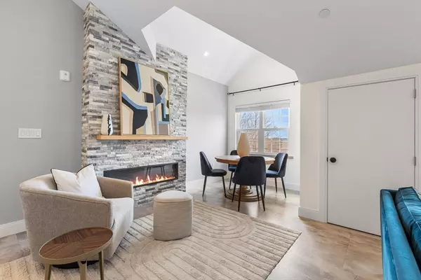 Canton, MA 02021,2239 Washington Street #303