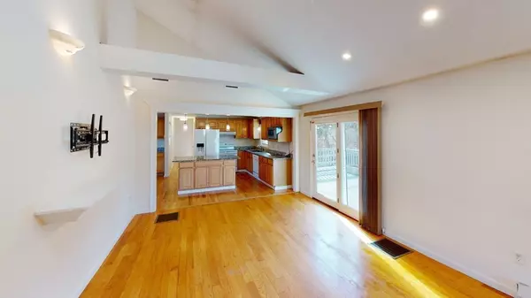 Worcester, MA 01604,32 Boston Ave