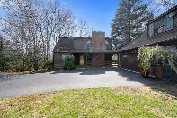 172 Stafford Road, Holland, MA 01521
