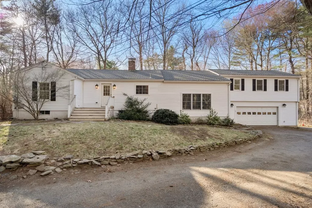 Topsfield, MA 01983,55 Campmeeting Rd